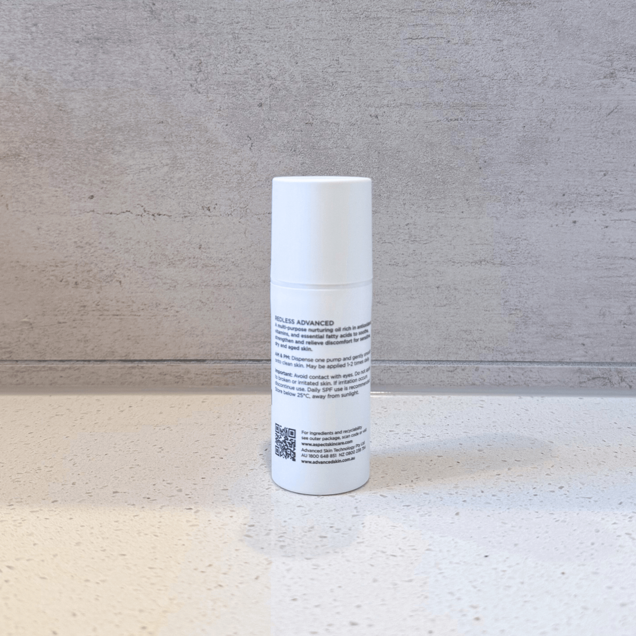 Aspect Dr Redless Advanced back of product on neutral background