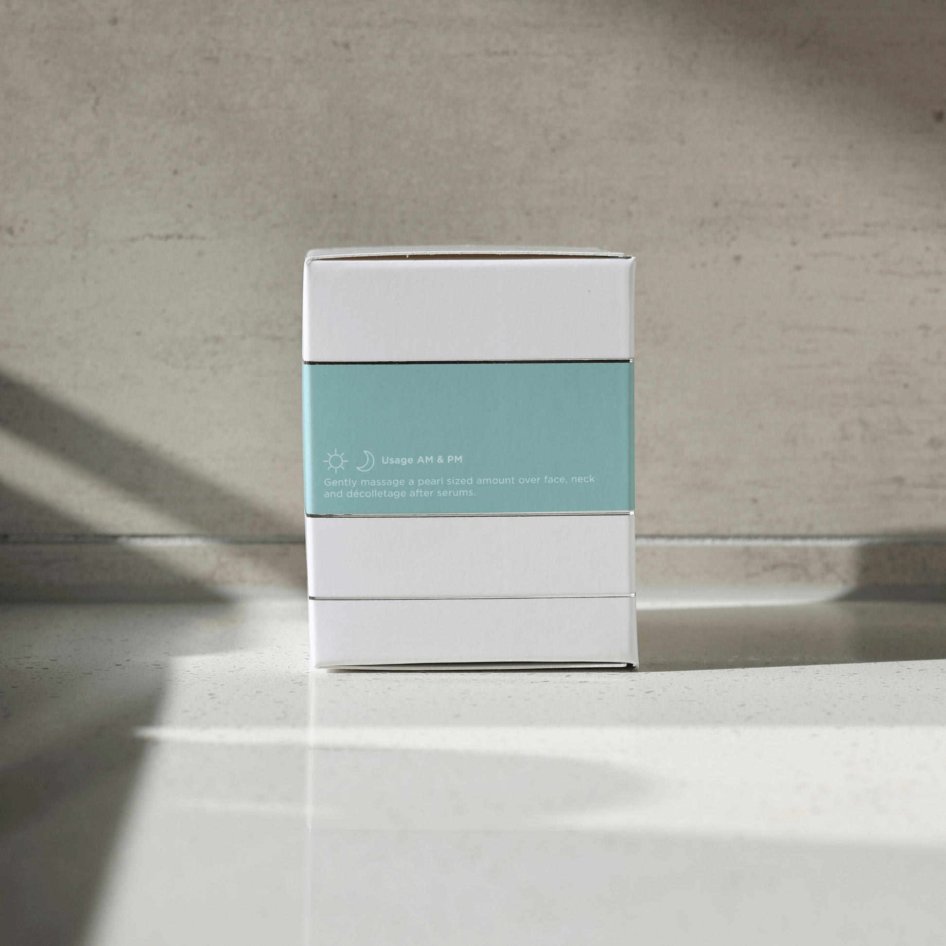 Aspect phytostat 9 side of box on a neutral background