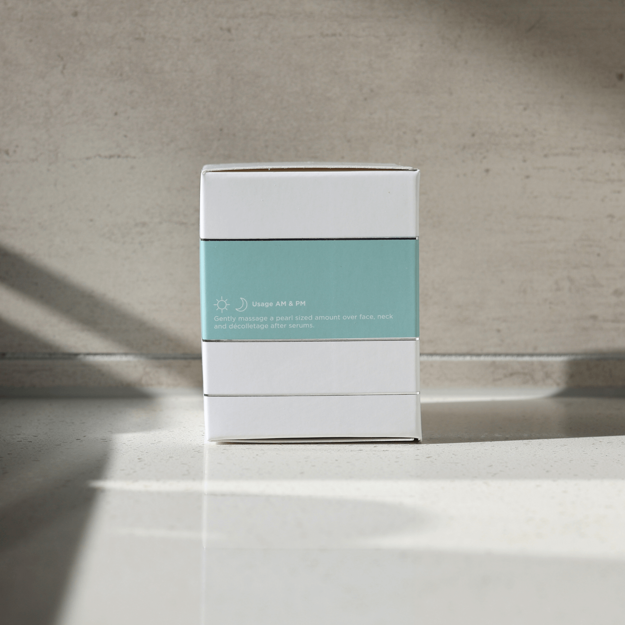 Aspect phytostat 9 side of box on a neutral background