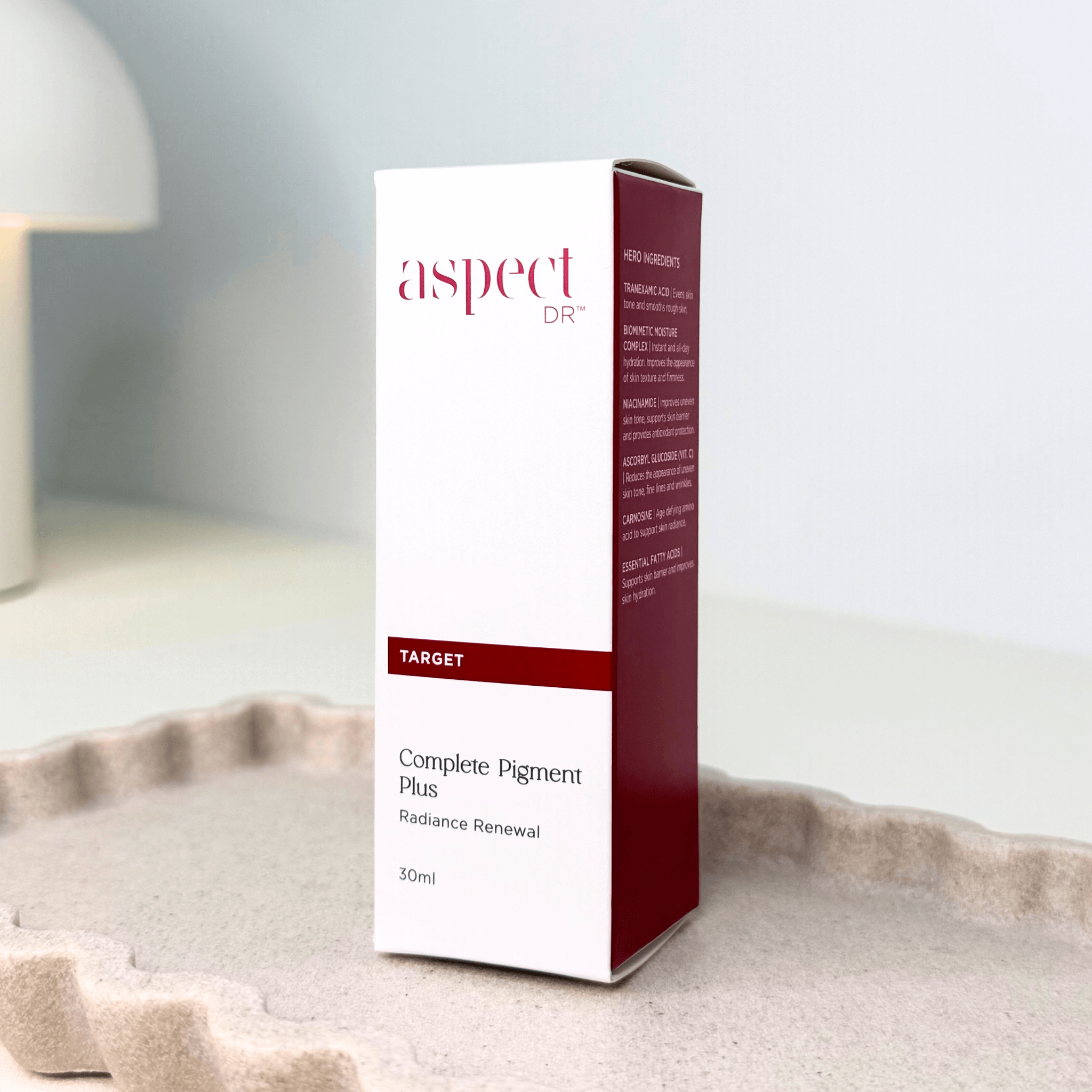 Complete Pigment Plus Radiance Renewal 30ml packaging on neutral background