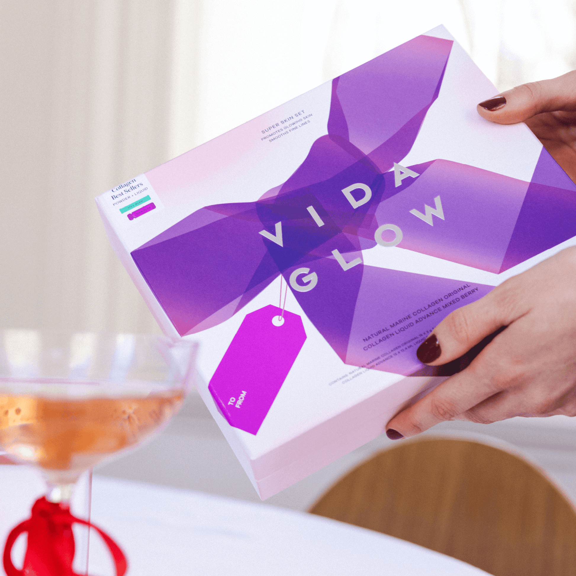 Vida glow limited edition collagen pack handheld